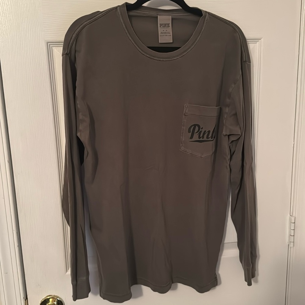 PINK Victoria’s Secret T-shirt Size M Color Green Black